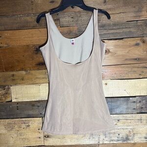 STAR by SPANX Camisole Women’s Large Nude Shapewear